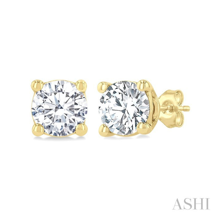 1/2 Ctw Round Cut Diamond Stud Earrings in 14K Yellow Gold