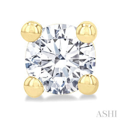 1/10 Ctw Round Cut Diamond Stud Earrings in 14K Yellow Gold