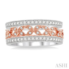 1/2 Ctw Round Cut Diamond Triple Band Set in 14K White and Rose Gold