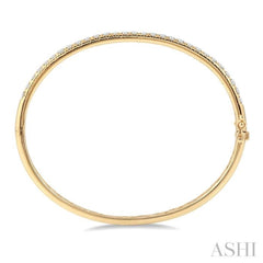 2 Ctw Round Cut Diamond Bangle in 14K Yellow Gold