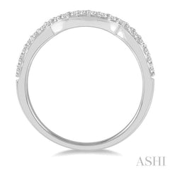 1/4 ctw Crescent Center Round Cut Diamond Wedding Band in 14K White Gold