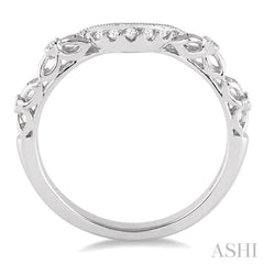 1/10 Ctw Round Cut Diamond Vintage Lattice Wedding Band in 14K White Gold