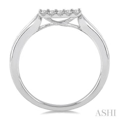 1/20 Ctw Round Cut Diamond Wedding Band in 14K White Gold