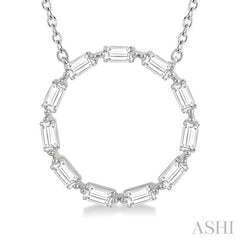 1/2 Ctw Circle Round Cut Diamond Necklace in 14K White Gold