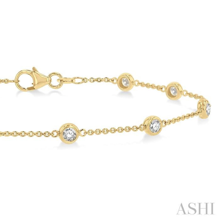 3/4 Ctw Circular Mount Round Cut Diamond Station Bracelet in 14K Yellow Gold
