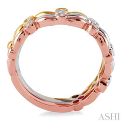 1/6 Ctw Round Cut Diamond Fashion Ring in 14K Tri Color Gold