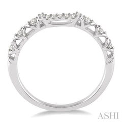 1/6 Ctw Round Cut Diamond Wedding Band in 14K White Gold