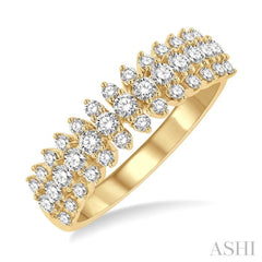 3/4 Ctw Graduated Round Cut Diamond Fashion Band in 14K Yellow Gold