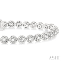 5 Ctw Round Cut Diamond Halo Bracelet in 14K White Gold