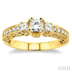 7/8 Ctw Diamond Engagement Ring with 1/3 Ct Princess Cut Center Stone in 14K Yellow Gold