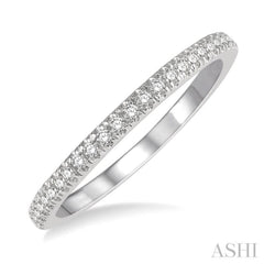 1/6 Ctw Round Cut Diamond Wedding Band in 14K White Gold