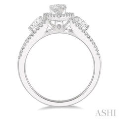 1/2 Ctw Pear Shape Semi-Mount Diamond Engagement Ring in 14K White Gold