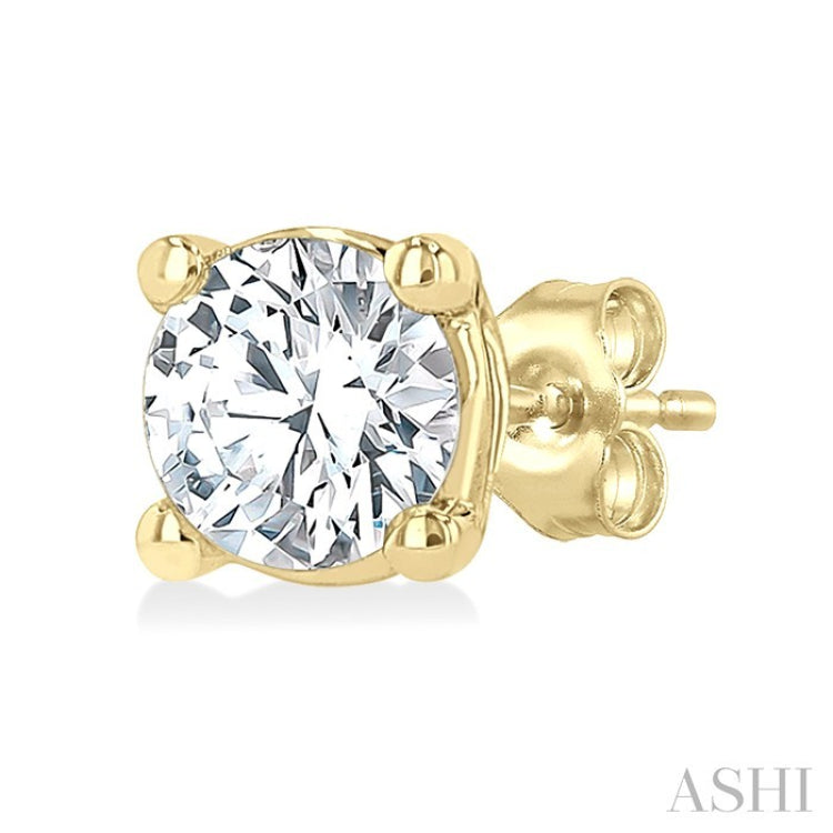 1/3 Ctw Round Cut Diamond Stud Earrings in 14K Yellow Gold