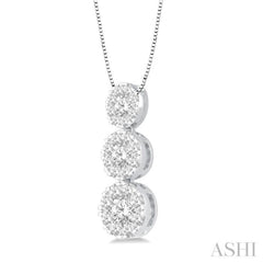 1/3 ctw Lovebright 3 stone Essential Round Cut Diamond Pendant with Chain in 14K White Gold