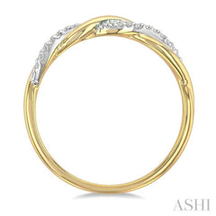 1/20 Ctw Twisted Top Round Cut Diamond Fashion Ring in 10K Yellow Gold